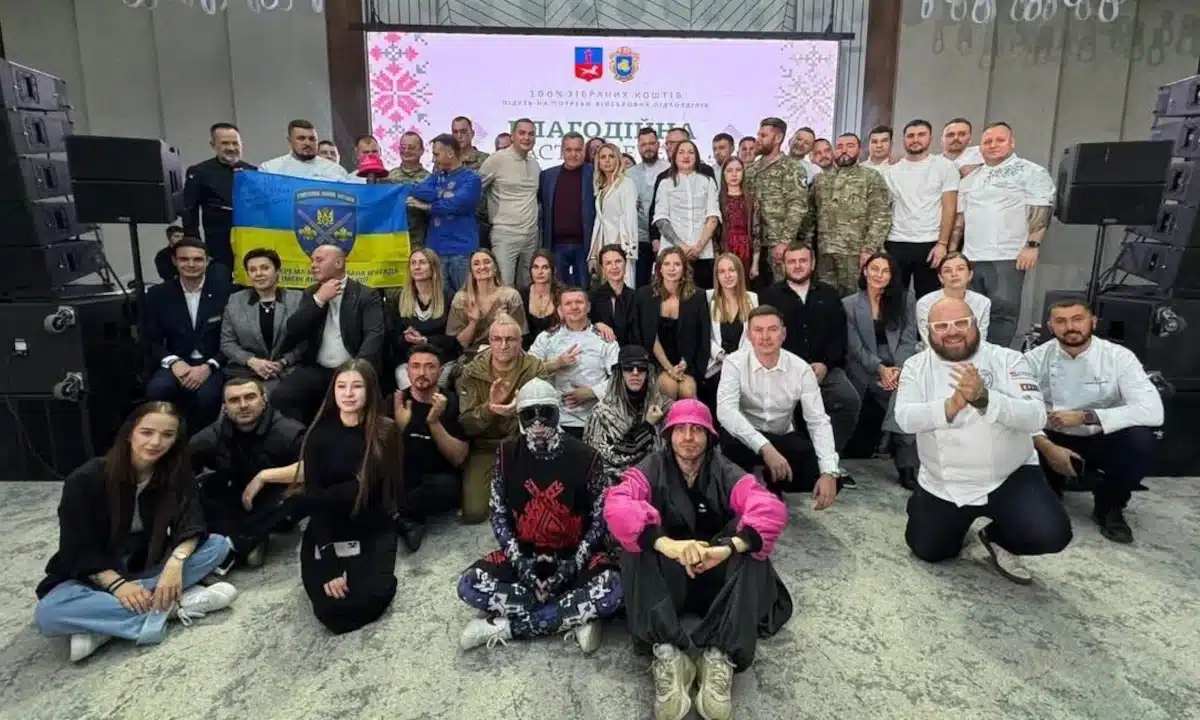 7 мільйонів гривень для 5-ти підрозділів Сил Оборони зібрали на гастро-вечері у Черкасах Спільна світлина під час гастро-вечері в Черкасах.