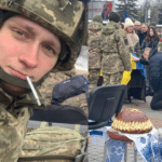 Хліб для сина, який повернувся небесним воїном: історія останньої дороги Дмитра Паскаря Хліб для сина, який повернувся небесним воїном: історія останньої дороги Дмитра Паскаря