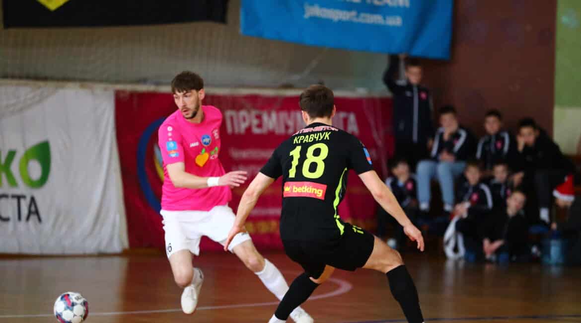 «Кардинал-Авангард» зіграв унічию із «Соколом» у Хмельницькому