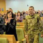 Олександр Тимощук прибув до Рівнеоблради отримати нагороду Хрест Клима Савура.