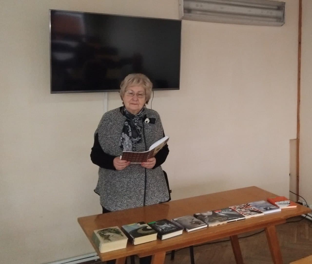 «Моя хата… не скраю!» — нова книга Віри Мельникової про людей у тилу «Моя хата… не скраю!» — нова книга Віри Мельникової про людей у тилу