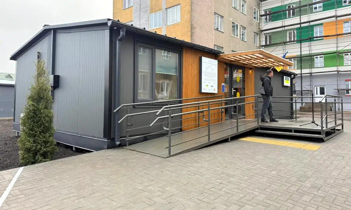 Мобільний реабілітаційний модуль для ветеранів та постраждалих від війни відкрили у Сарнах Мобільний реабілітаційний модуль у Сарнах.