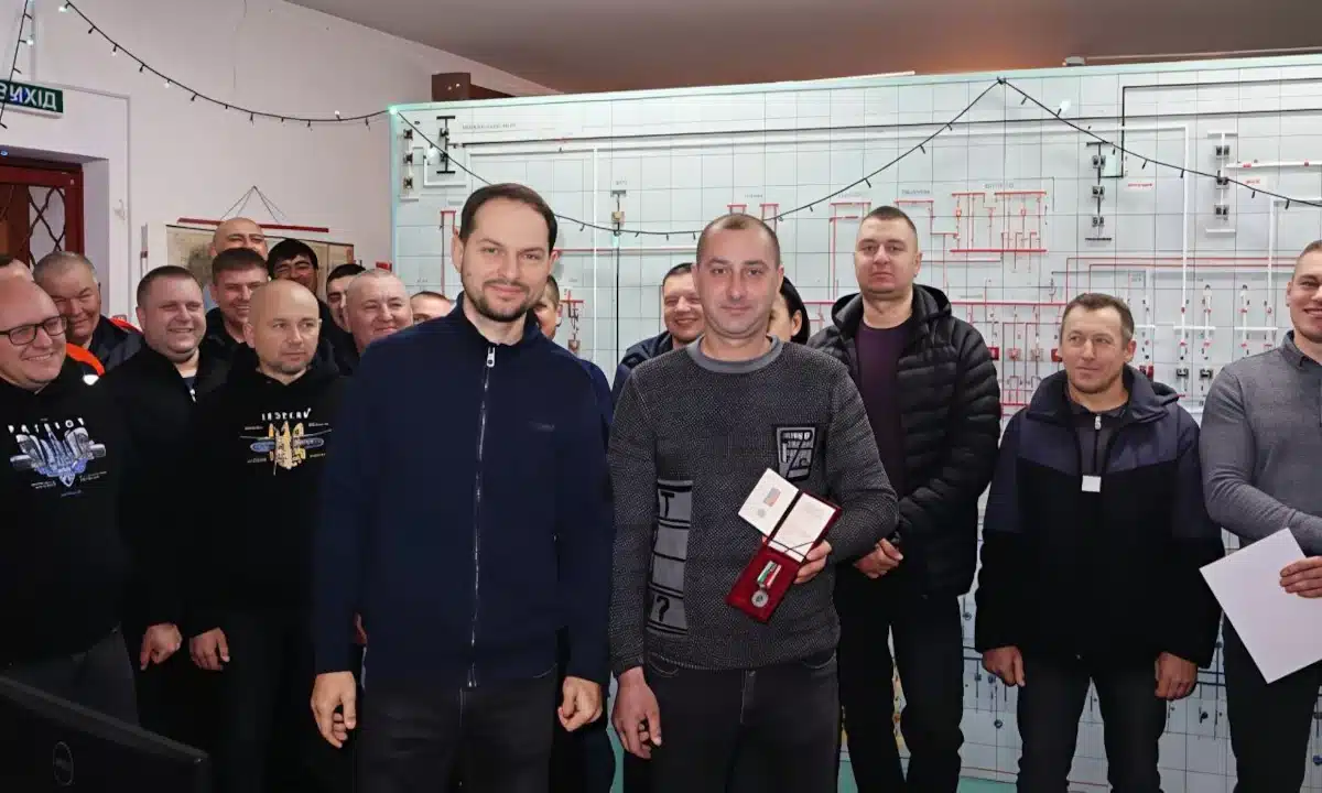 Під час нагородження енергетиків у Рівному.