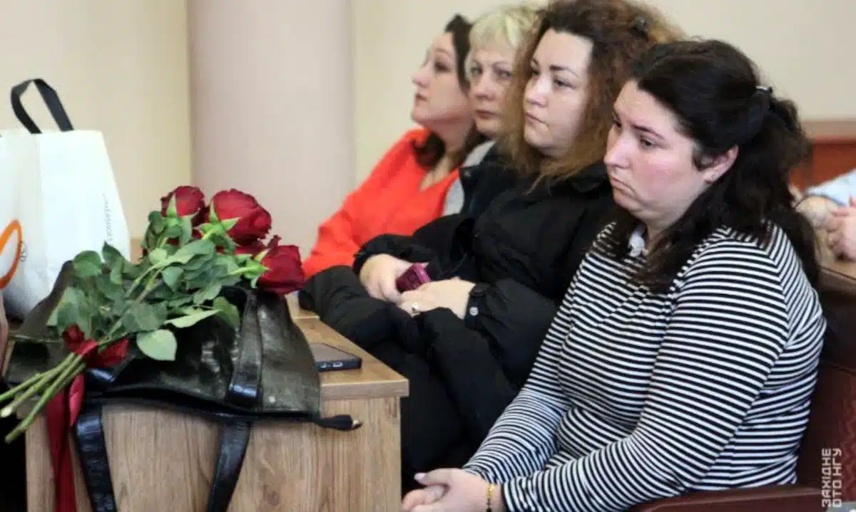 Рідні полеглих нацгвардійців під час церемонії вручення державних нагород.