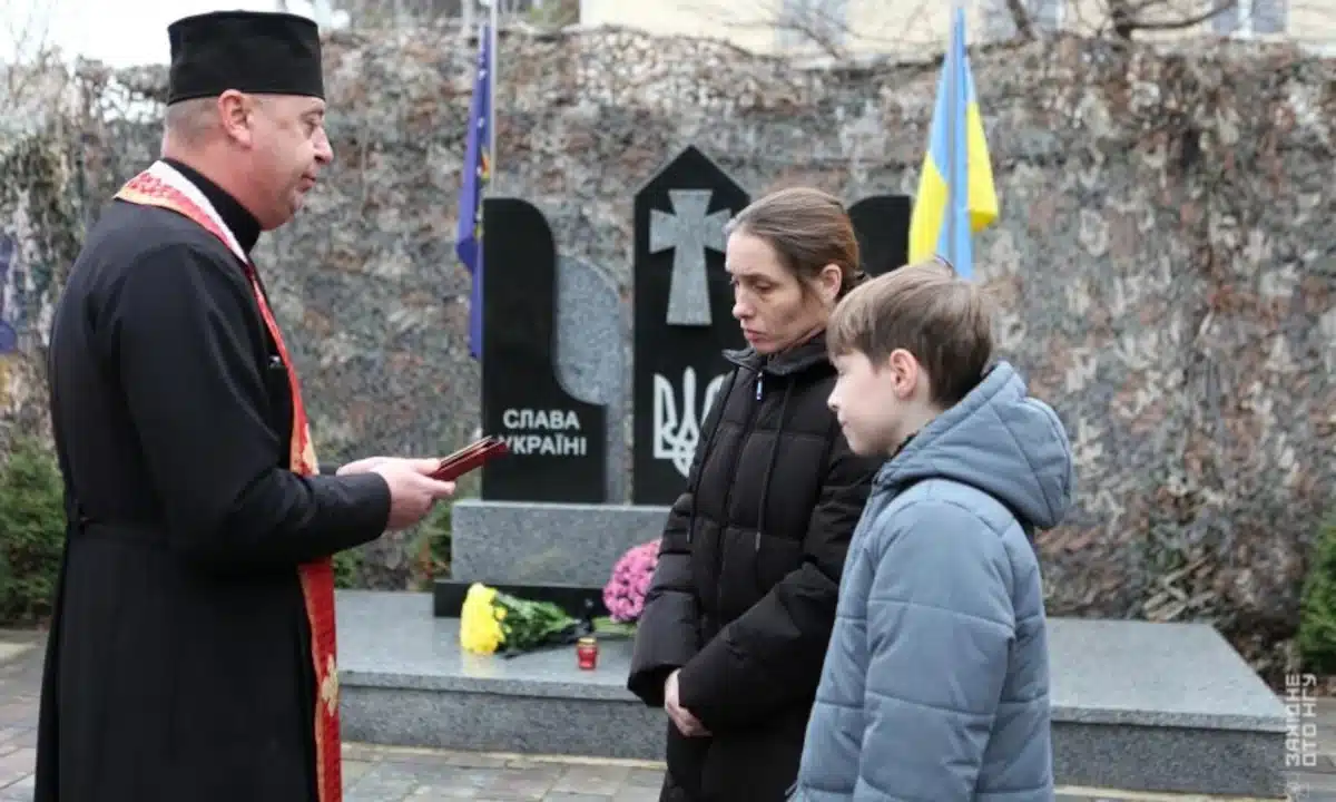 Орден «За мужність» вручають родині полеглого нацгвардійця.