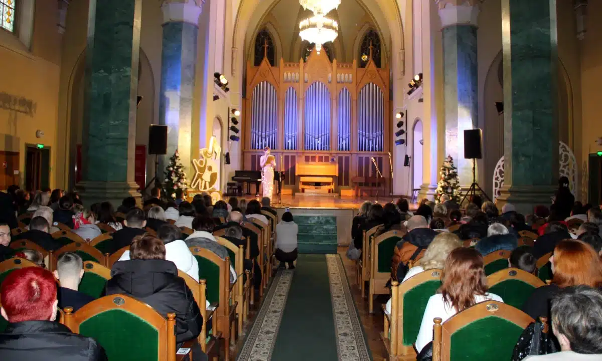 У Рівному відзначили благодійників та партнерів центру «Особлива дитина» Церемонія нагородження благодійників і партнерів реабілітаційного центру «Особлива дитина».