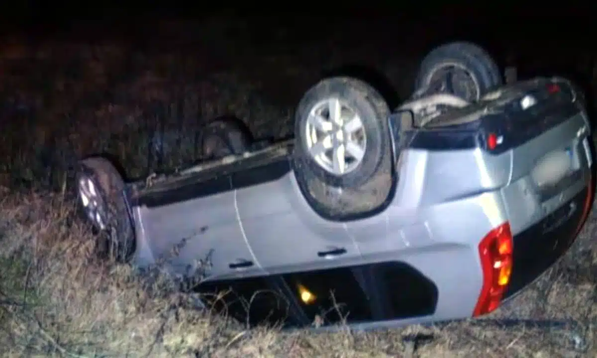 ДТП біля Здолбунова - перекинене авто.