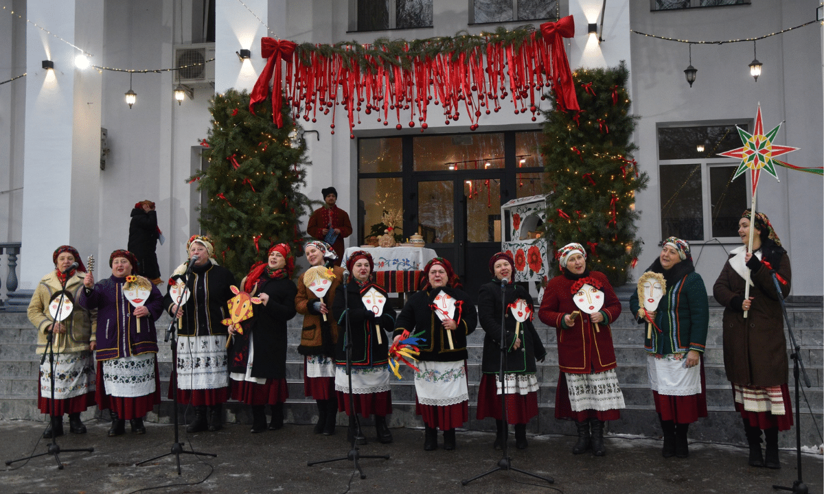 Фестиваль вертепів і колядок «Сяйво Різдва» відбувся у Гощі Фестиваль вертепів і колядок «Сяйво Різдва» у Гощі на подвір’ї Центру культурних послуг.