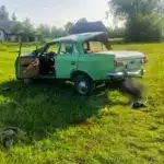 Тюремний строк за смертельну ДТП на Костопільщині отримав 19-річний водій Побите авто і тіло загиблого у ДТП на траві.