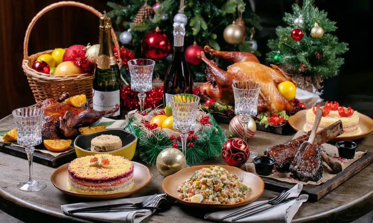 Святковий стіл.