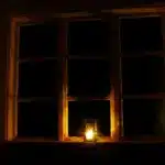 Графіки відключень електроенергії на Рівненщині у вівторок, 9 грудня Ліхтар на підвіконні.