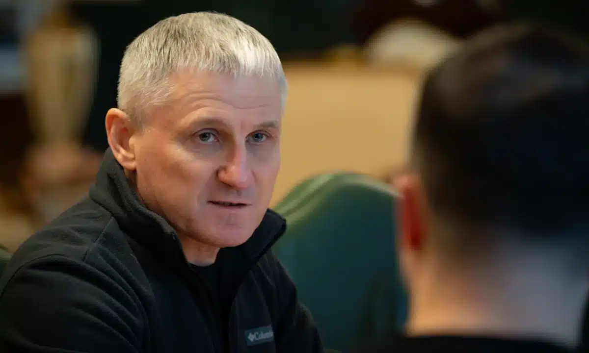 Олег Іващенко.