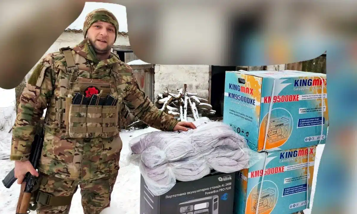 Військовий Віктор Володько із Сарн отримав від громади допомогу.