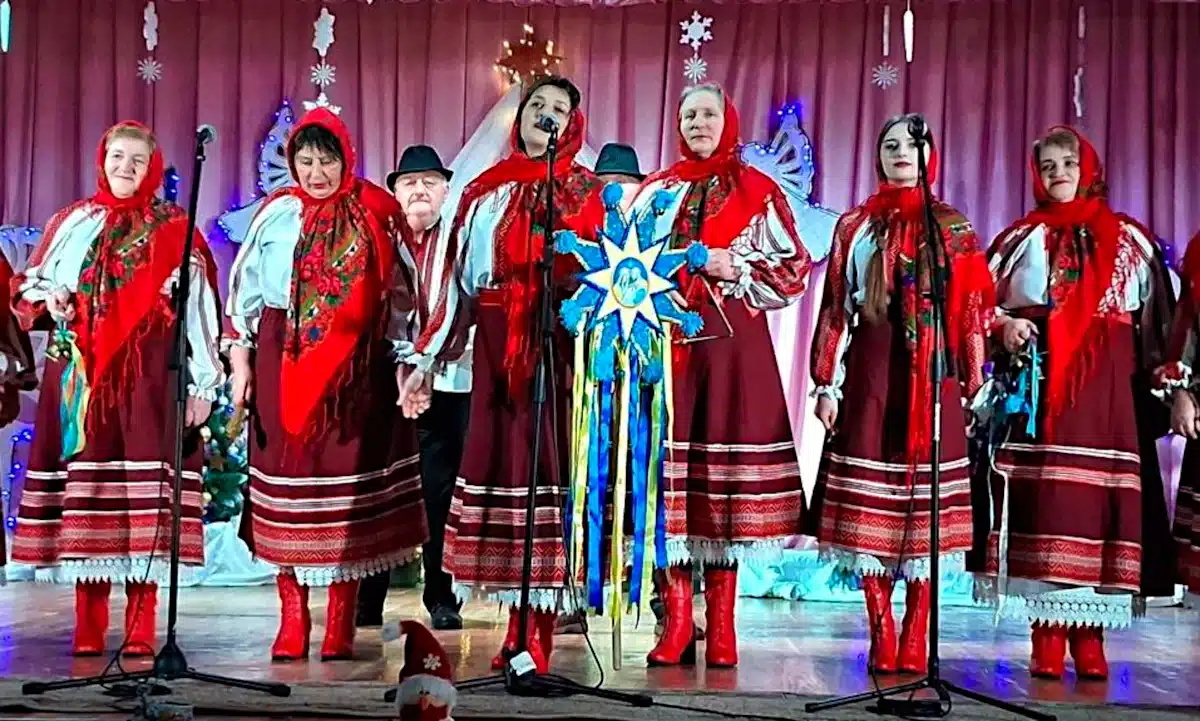 Благодійна коляда на Дубенщині об’єднала громади й зібрала понад пів мільйона гривень для ЗСУ Колядники з Дубенщини.