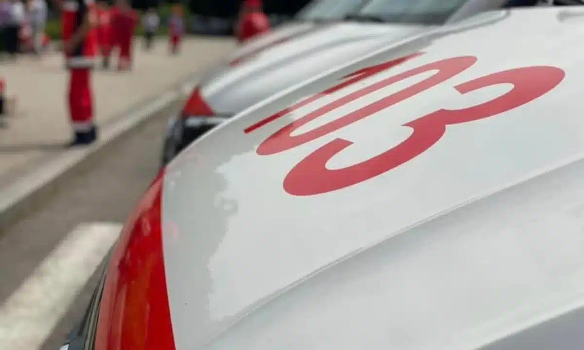 Авто екстреної медичної допомоги.