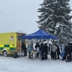 За місяць у Рівному видали понад 3 тисячі гарячих обідів Роздача гарячих обідів людям у скруті в центрі Рівного