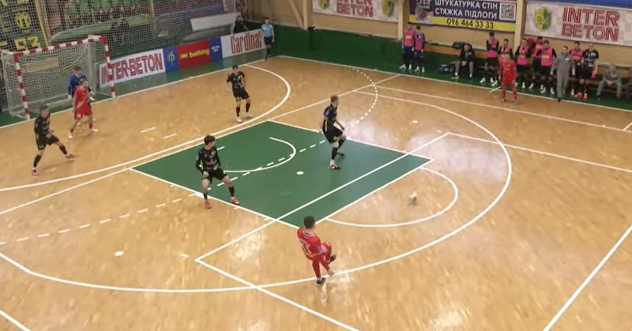 «Кардинал» узяв реванш у «Урагана» та розпочав рік домашньою перемогою Момент зучтрічі рівненського Кардиналу з Ураганом