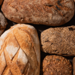 Білий, чорний чи сірий: який хліб кращий для шлунка Хліб