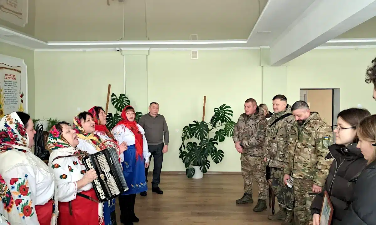 У Козинській громаді співають колядки захисника із 141-ої бригади.