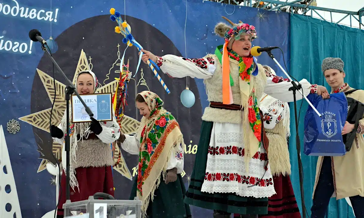 Колядування на допомогу військовим.