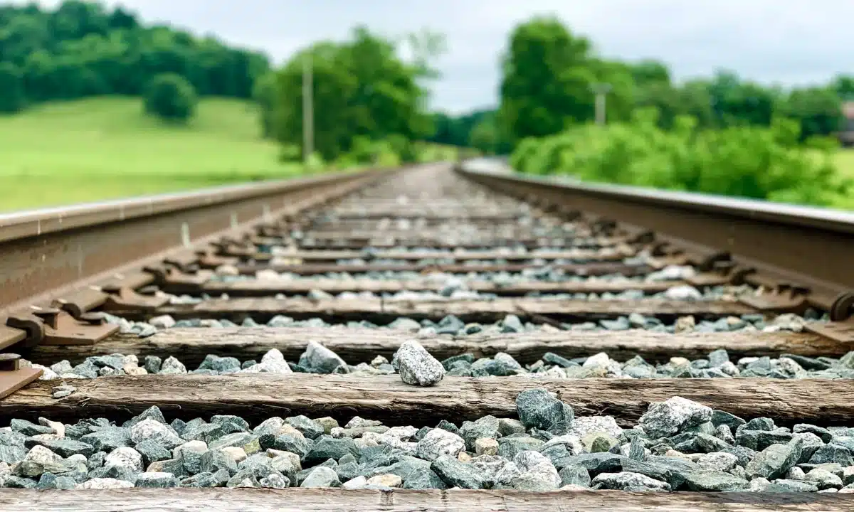 Залізнична колія.