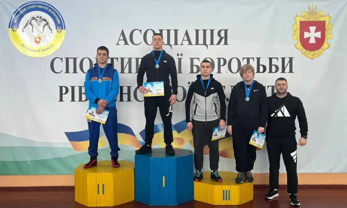 Костопільські борці вибороли чемпіонські титули та путівки на всеукраїнський рівень Борці на змаганнях у Березному.