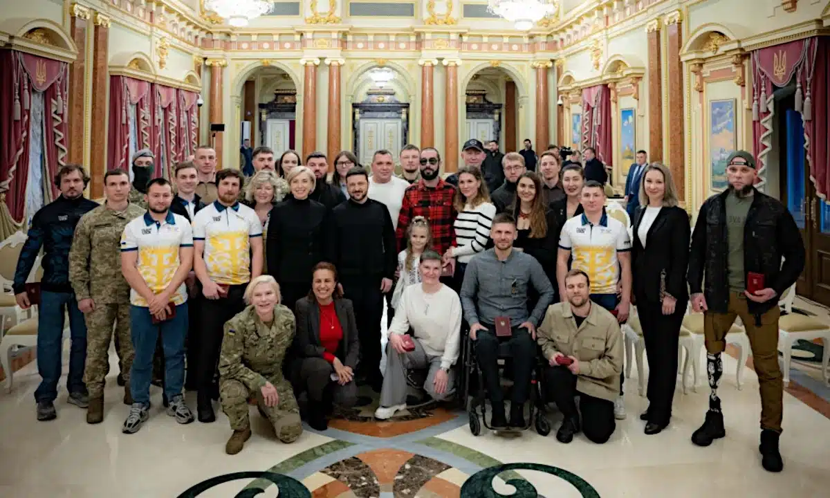 Присутні на церемонії нагородження.