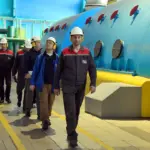 Члени місії МАГАТЕ інспектують атомну станцію.