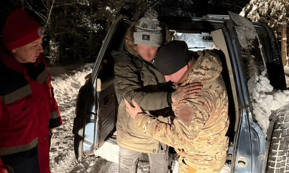 Двоє чоловіків отримали обмороження під час спроби втечі за кордон