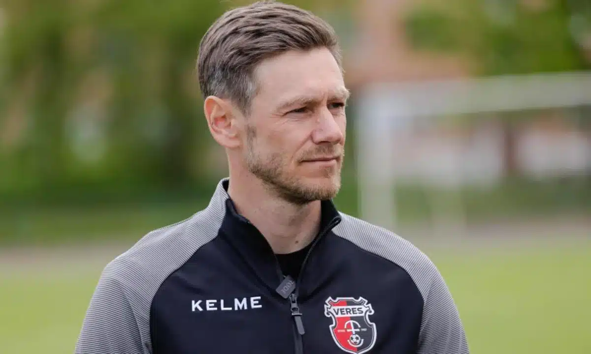 Олег Шандрук: «Можемо обіцяти вболівальникам, що у весняній частині «Верес» виглядатиме ефективніше» Тренер "Вереса" Олег Шандрук.