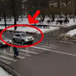 У Рівному після серії порушень ПДР автомобіль водійки забрали на арештмайданчик Авто порушує ПДР на пішохідному переході у Рівному.