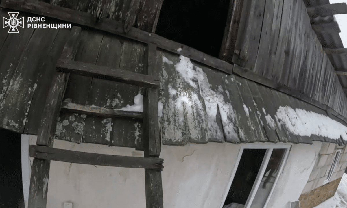 Вогонь знищив майно в господарській будівлі