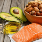 Продукти для жінок - риба, горіхи, авокадо