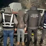 Затримання при намаганні перетнути кордон.