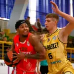 Род Браун атакує