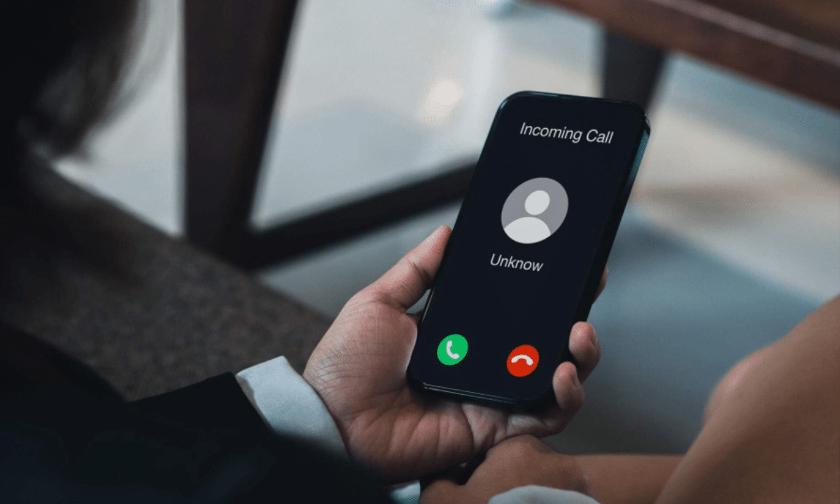 Блокування спам-дзвінків на смартфоні