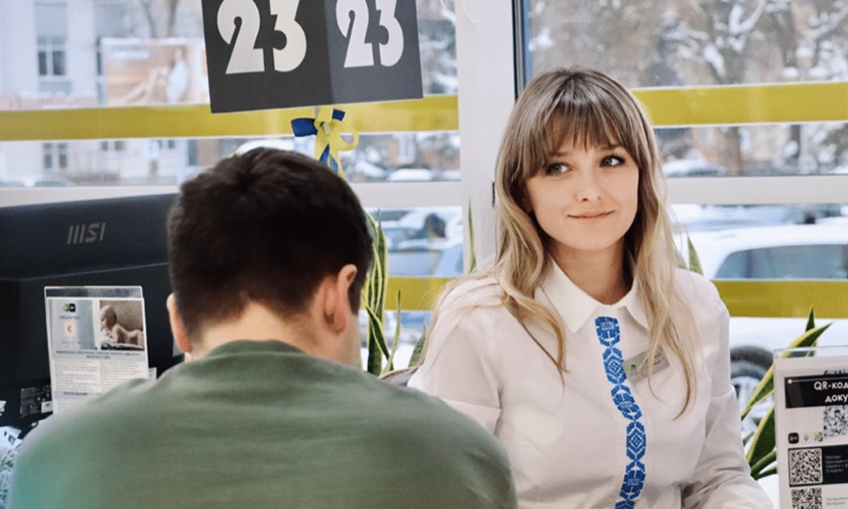 ЦНАПи Рівного знову приймають заяви на допомоги для сімей з дітьми