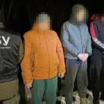 Затримка учасників схеми втечі за кордон.