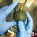 Граната, яку зловмисник зберігав у готельному номері.