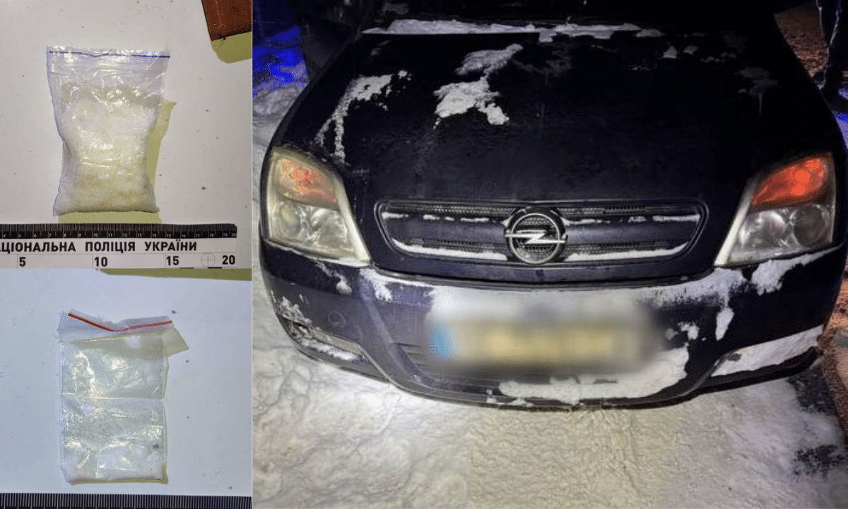 Патрульні викрили водія з ознаками сп’яніння та пасажира з забороненими речовинами У Великій Омеляні патрульні зупинили водія без прав із ознаками сп’яніння: у пасажира знайшли ймовірні наркотики