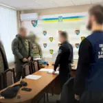 Зняття з розшуку за автомобіль. На Рівненщині викрили схему в обласному ТЦК Оголошення підозри посадовцю ТЦК на Рівненщині.