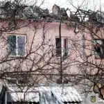 Пошкоджений будинок.