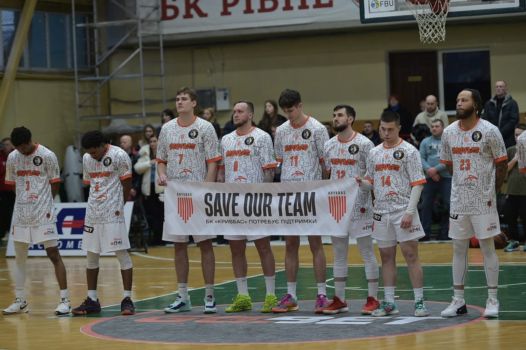 «Кривбас» виключили з Суперліги: результати матчів анульовано, «Рівне» піднялося на п’яте місце Команда "Кривбас" на майданчику в Рівному перед грою