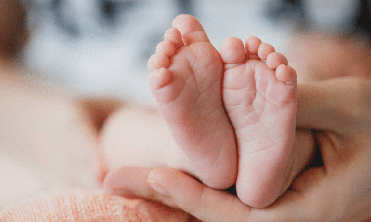 Хлопчик вагою 5 кілограмів народився у Рівному Хлопчик вагою 5 кілограмів народився у Рівному