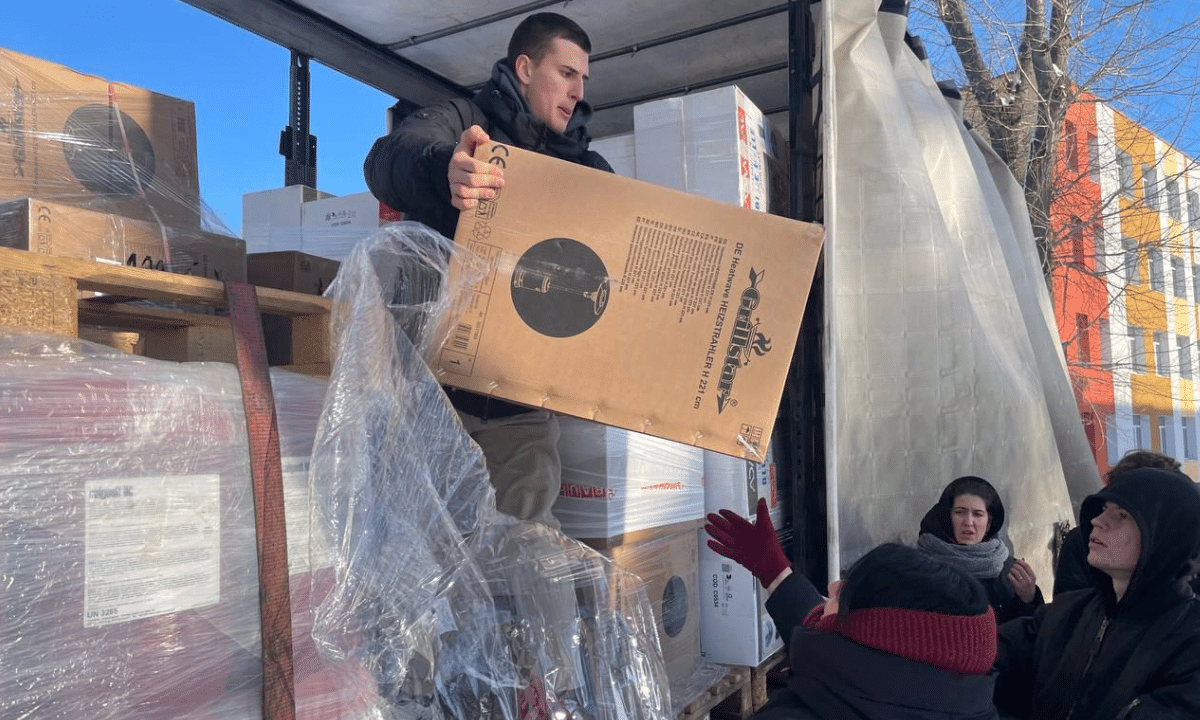 Рівненщина передала Києву обладнання для автономного теплопостачання Рівненщина передала Києву обладнання для автономного теплопостачання