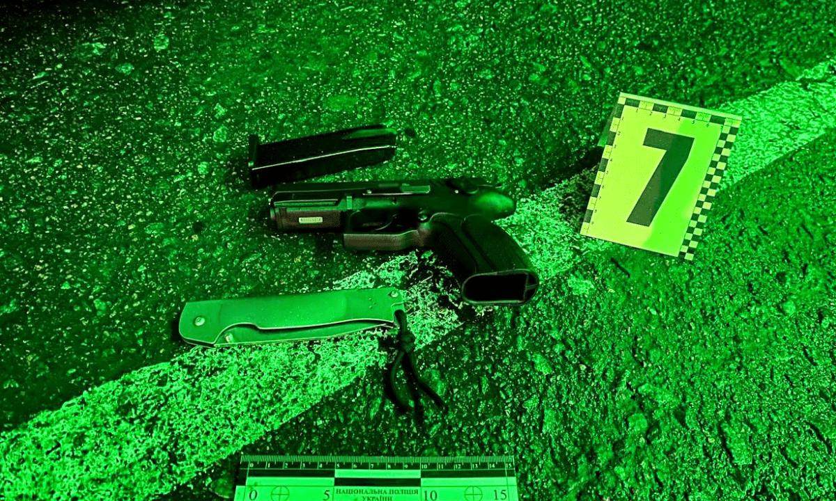 Після стрілянини на АЗС у Рівненському районі водію оголосили підозру зброя