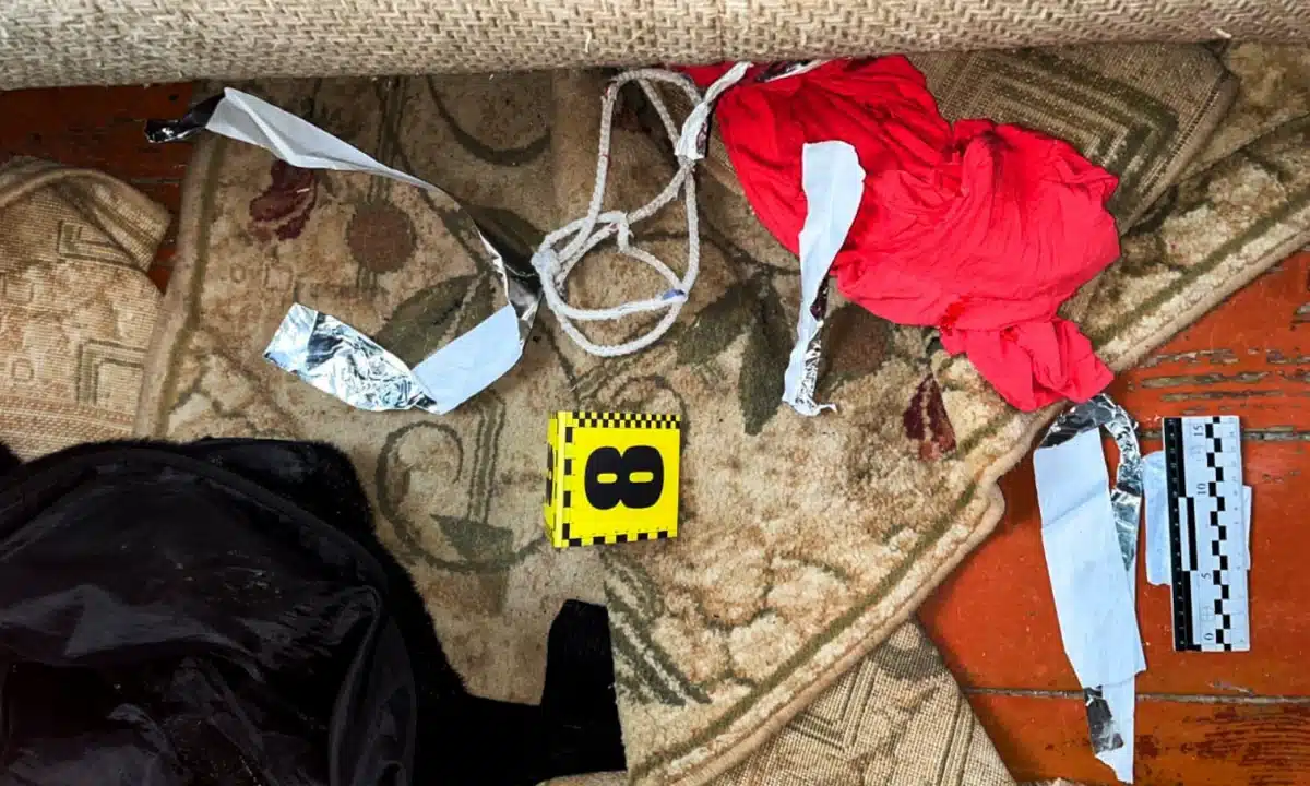 У Дубні судитимуть чоловіка за напад на 77-річну жінку Мотузка, якою була зв'язана жінка.