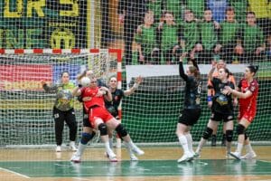 Рівнянки впевнено виграли стартовий матч другого етапу Суперліги з гандболу