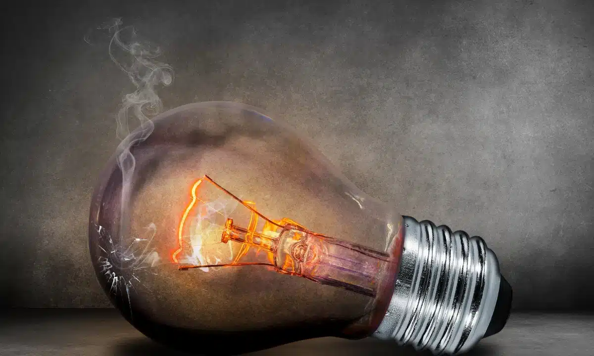 Графіки відключень електроенергії на Рівненщині у понеділок, 23 березня