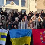 Запорізькі школярі на залізничній станції у Рівному.